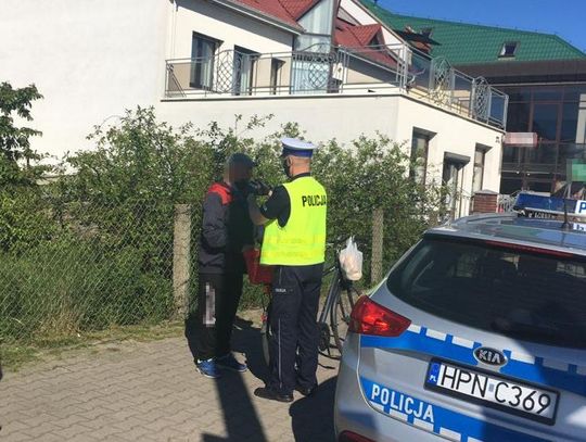4 kierowców straciło prawa jazdy, 15 pieszych popełniło wykroczenia. Podsumowanie ostatnich działań policji