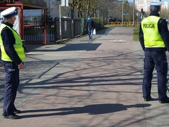 Bezpieczny pieszy. Przechodniu włącz czujność