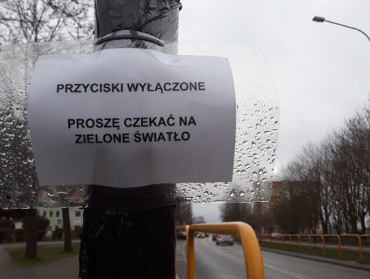 Dbałość o zdrowie w miejscach publicznych. Zabezpieczone przyciski