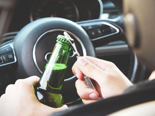 Fatalna pomyłka sądu. Mąż jechał pijany, samochód straciła żona