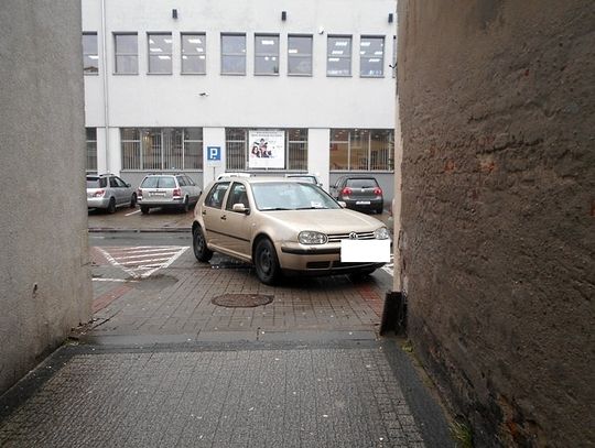 Jak parkują w Wejherowie czyli...Mistrzowie grudnia.