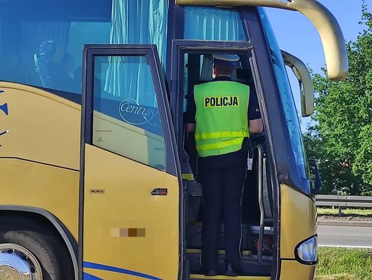 Kontrola autokarów. Stały punkt