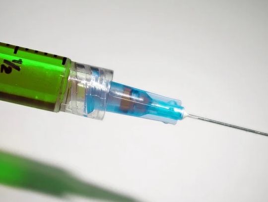 Koronawirus. Wstrzymane obowiązkowe szczepienia dzieci