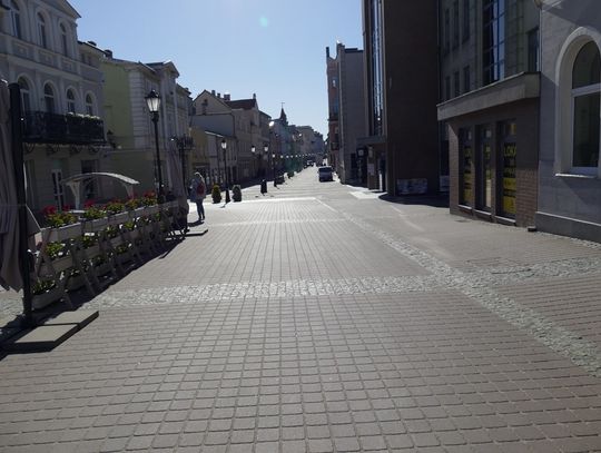 Luzowanie obostrzeń. Policjanci będą kontrolować przestrzeganie pozostałych nakazów, zakazów...