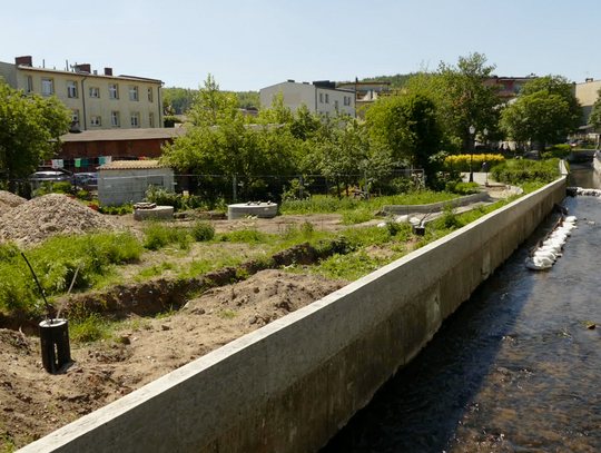 Modernizacja przy Cedronie. Doświetlenie przejścia na Rzeźnickiej