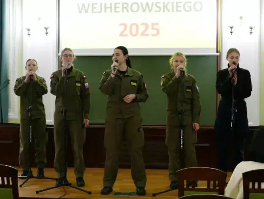 Nagrodzono 75 uczniów i studentów z powiatu Wejherowskiego – poznaj tegorocznych laureatów.