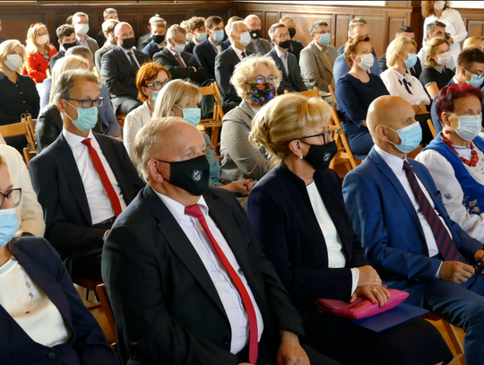 Powiatowa inauguracja roku. Doskonała kadra