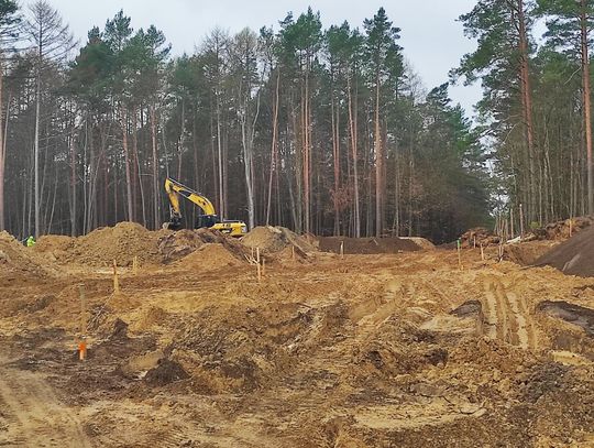 Powstaje nowe rondo na Strzeleckiej. Zobacz jak przebiegają pracę (video)
