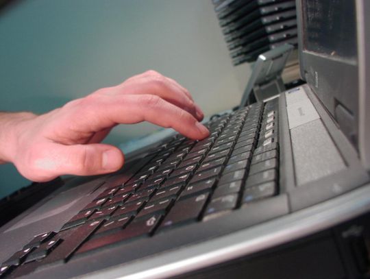 Sprzęt komputerowy oraz internet dla uczniów i nauczycieli. Od 1 kwietnia samorządy mogą wnioskować...
