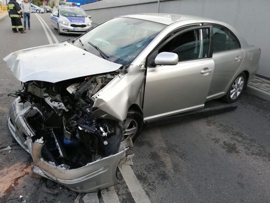 Strażacy na ratunek. Wypadki, zalania wodą, uszkodzenia...
