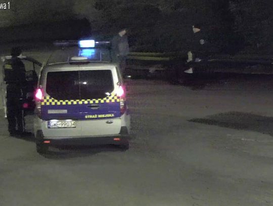 Strażnicy miejscy uratowali kolejne osoby. Kontrola miejsc zagrożonych
