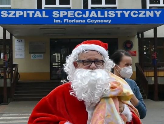 Św. Mikołaj odwiedził najmłodszych pacjentów szpitala w Wejherowie [WIDEO]