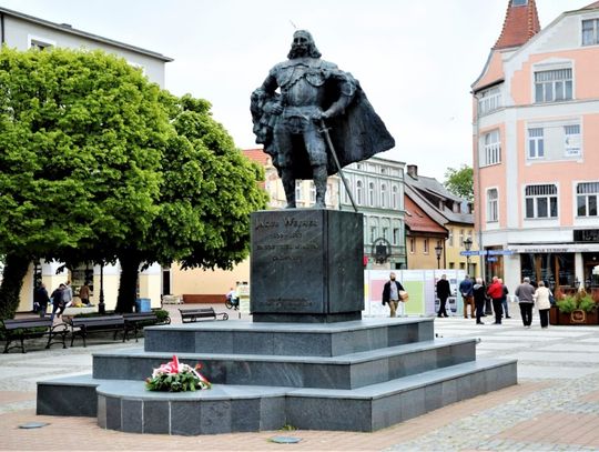 W tym roku mija 377 lat od założenia Wejherowa. Kwiaty i wystawa