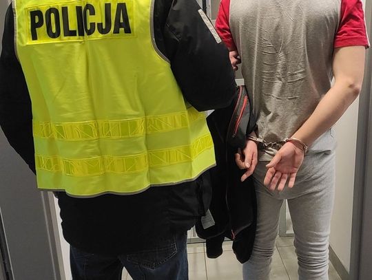 Wejherowo. Nie miała maseczki, ale... posiadał narkotyki