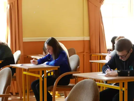 Wejherowscy uczniowie napisali dyktando