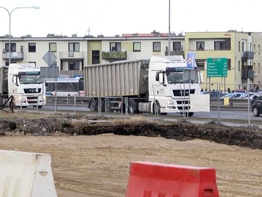 Węzeł Kwiatowa. Budowa parkingu wielofunkcyjnego. 