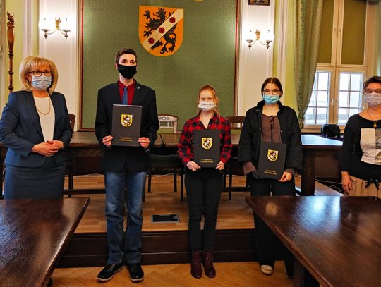 Wyniki konkursu dotyczącego szczepień. Uczniowie mieli zachęcić nauczycieli