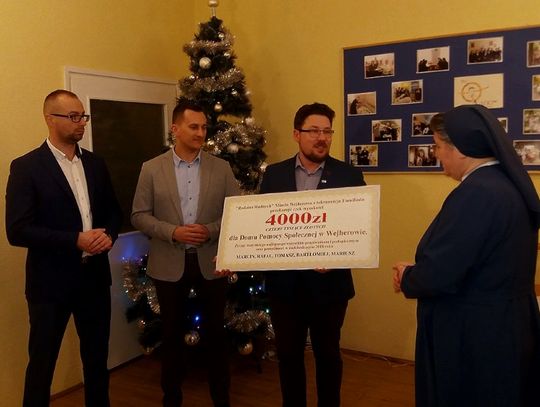 Wystąpili w "Familiadzie", zapromowali Wejherowo i pomogli... Piątka wspaniałych radnych.