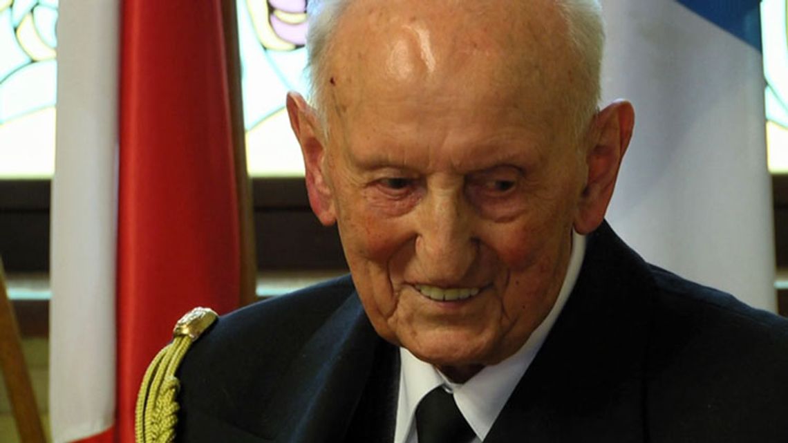 100 – letni żołnierz uhonorowany w Ratuszu