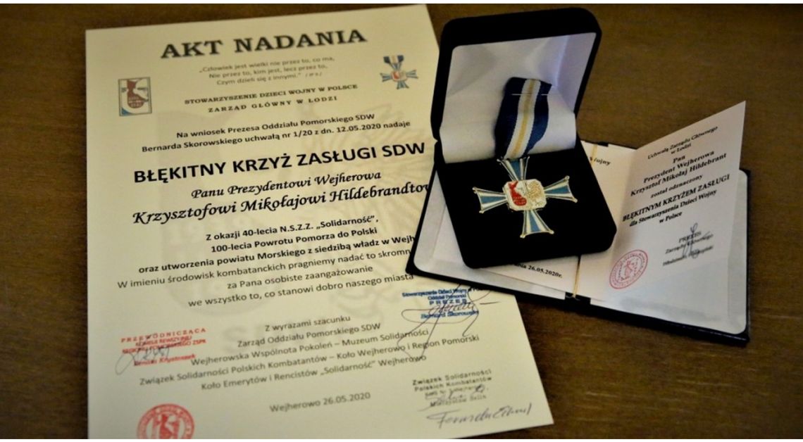 Błękitny Krzyż Zasługi. Prezydent Wejherowa uhonorowany