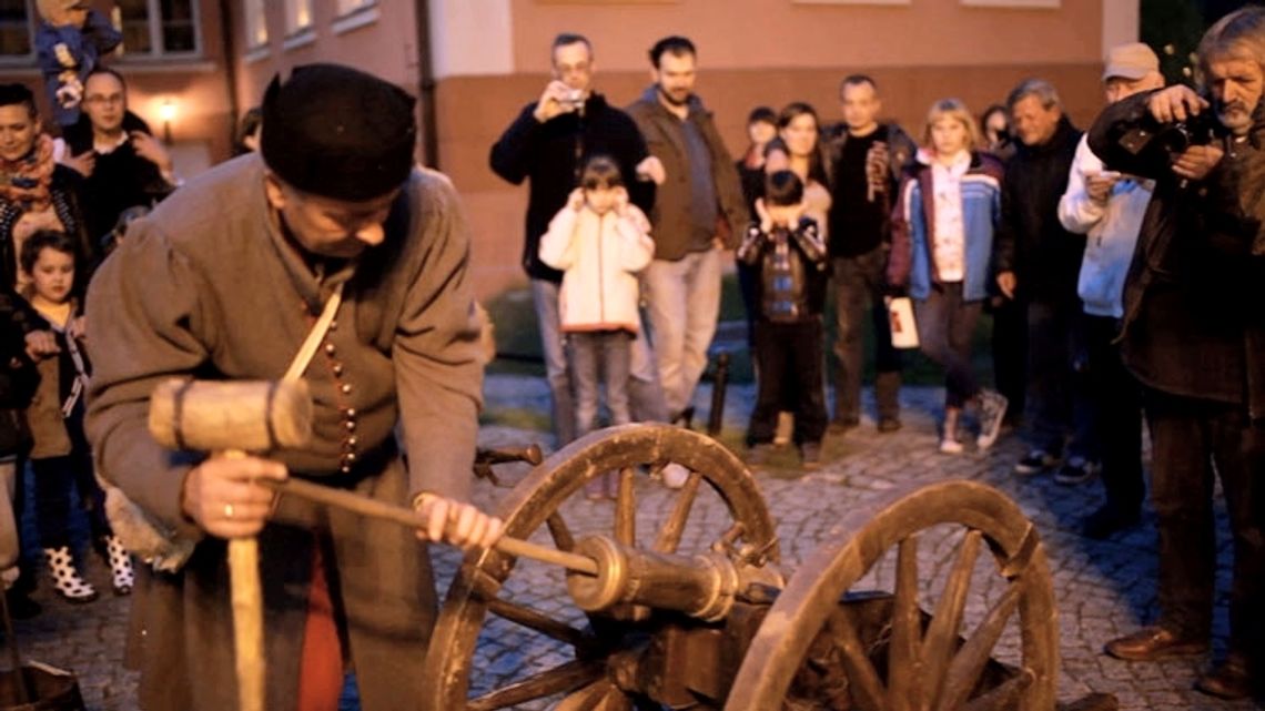 Brodacze zawładną pałacem. Powiatowe atrakcje podczas Nocy Muzeów. 