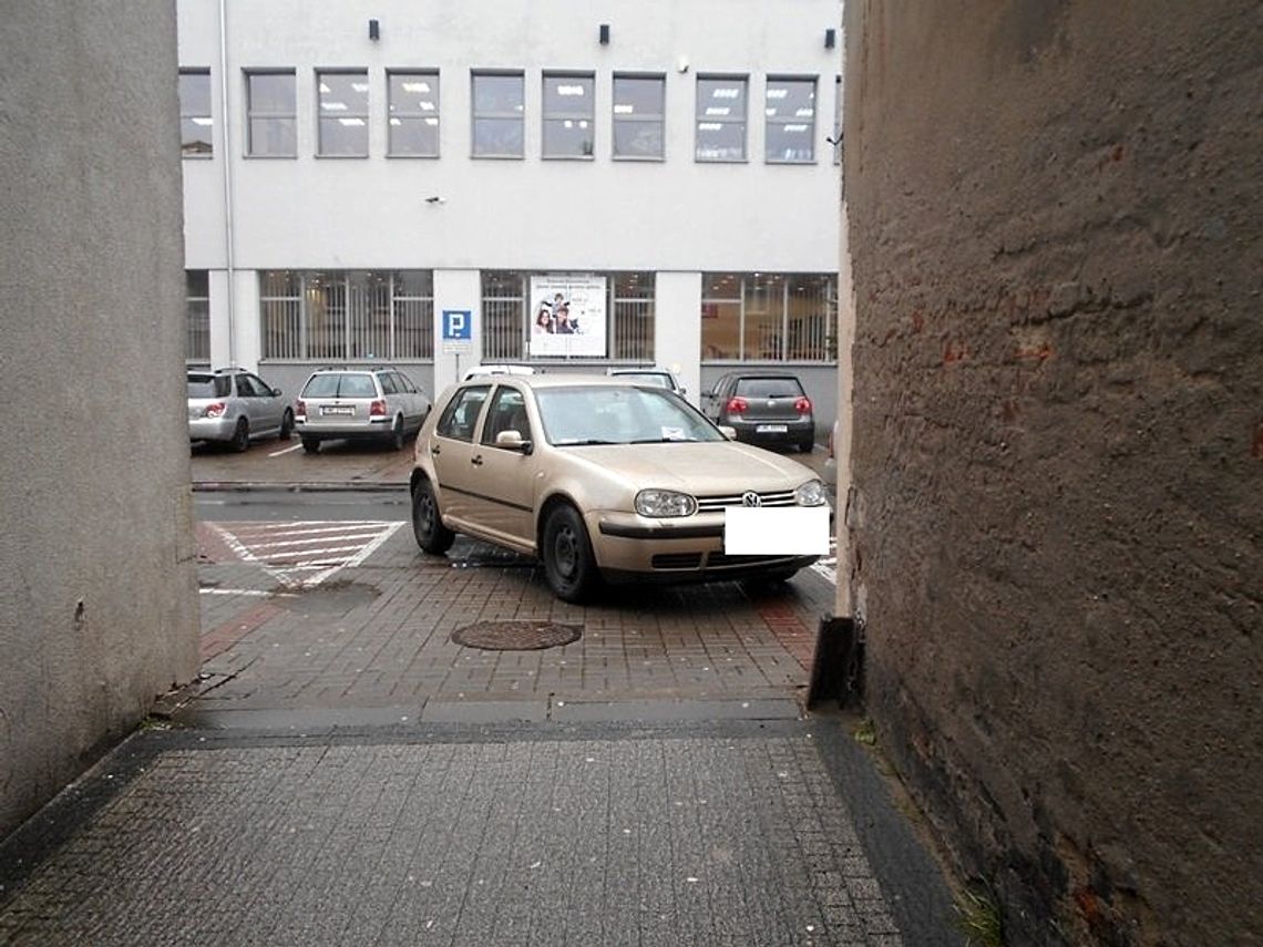 Jak parkują w Wejherowie czyli...Mistrzowie grudnia.