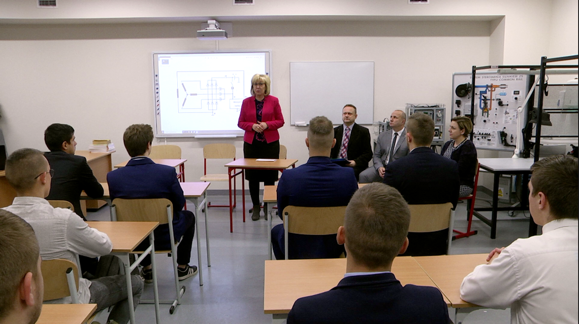 Kursy prawa jazdy dla uczniów. Najzdolniejsi odebrali już skierowania