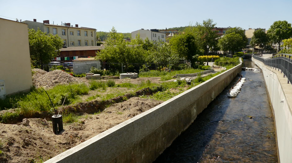 Modernizacja przy Cedronie. Doświetlenie przejścia na Rzeźnickiej