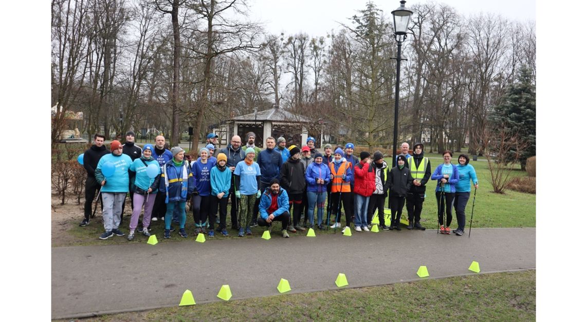 Niebieski parkrun w ramach Światowych Dni Świadomości Autyzmu. [GALERIA ZDJĘĆ]