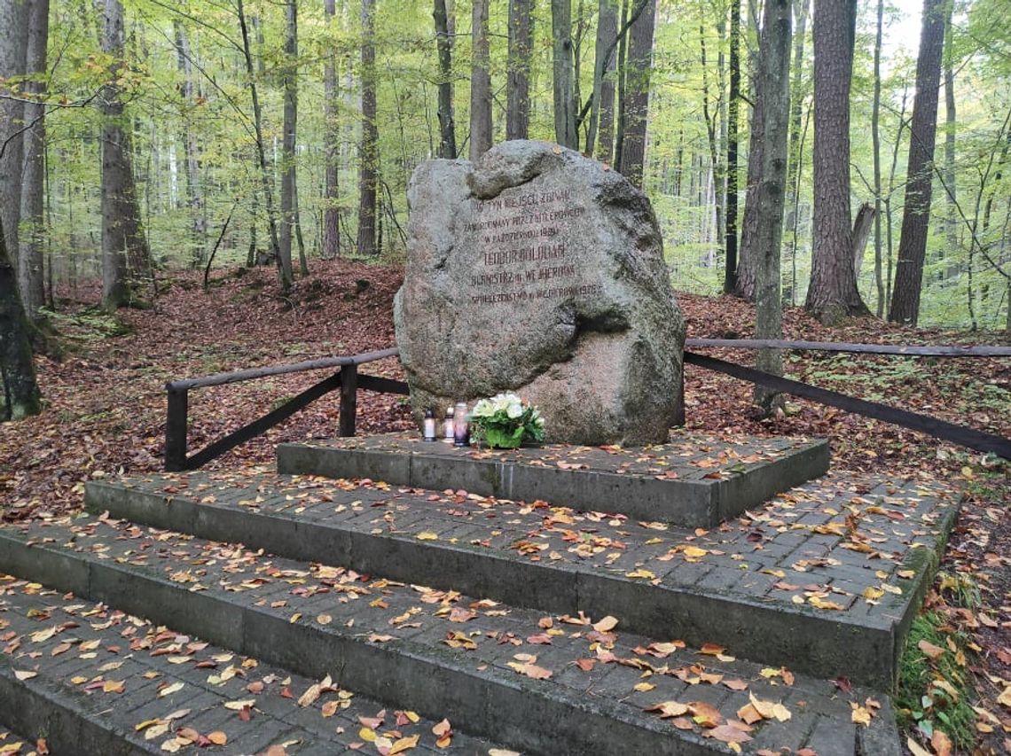 Obelisk Teodora Bolduana. W 82 rocznicę śmierci