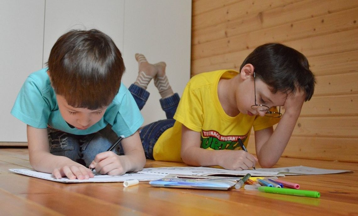 Opiekujesz się dzieckiem na kwarantannie? Masz prawo do 