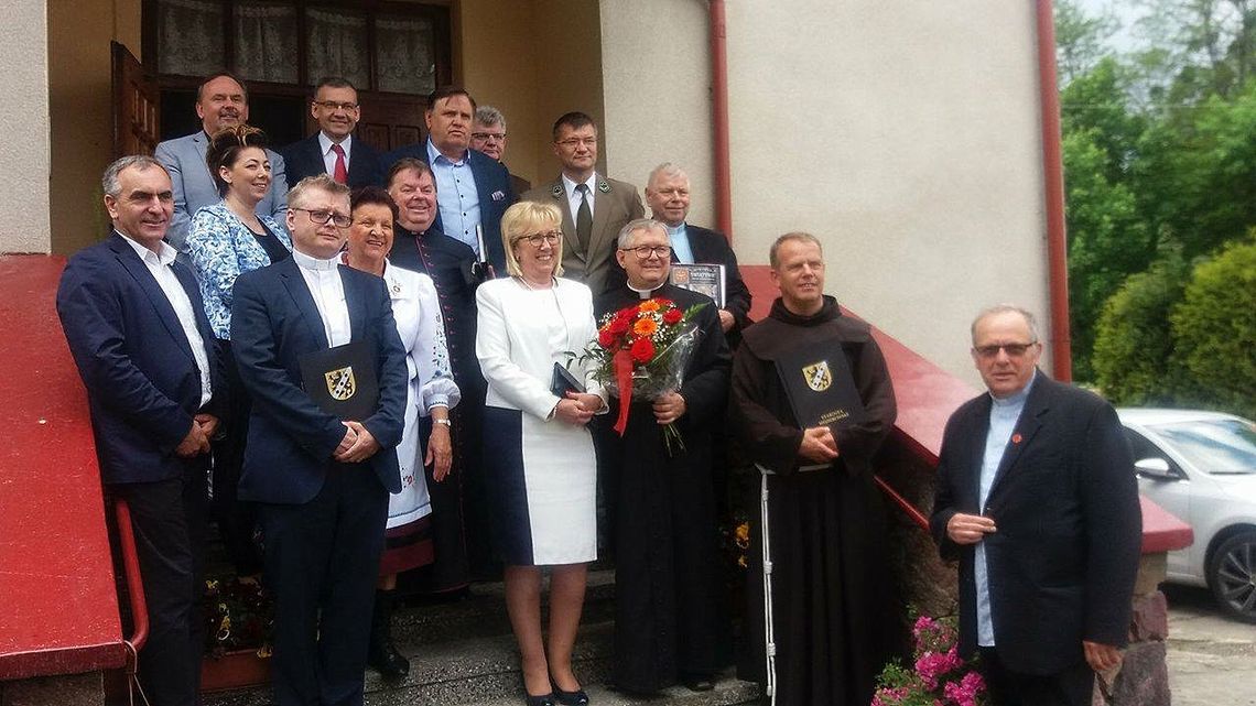 Podpisanie umów na wsparcie zabytków sakralnych. Architektoniczne perełki wymagają modernizacji. 