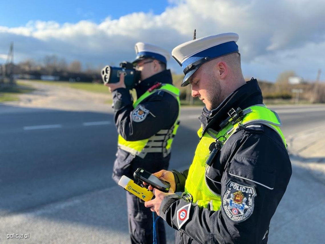 Policjanci podczas weekendu zatrzymali 10 uczestników ruchu drogowego.