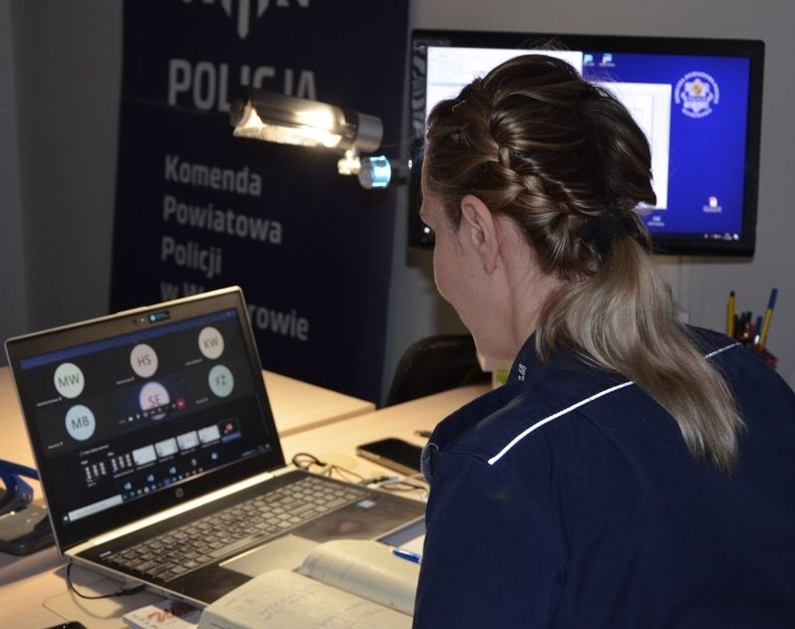 Policyjna profilaktyka on-line. „Uczę się bezpieczeństwa" Policyjna profilaktyka on-line. „Uczę się bezpieczeństwa"