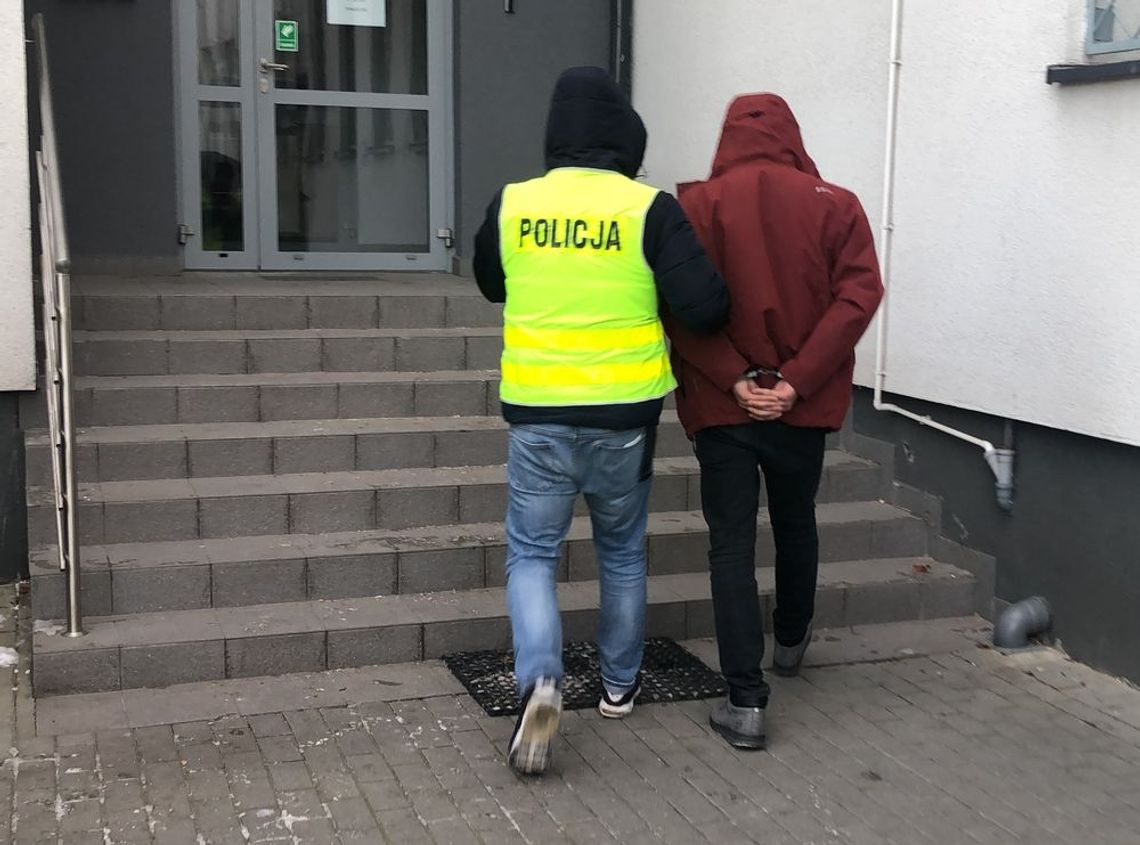 Posiadał narkotyki. Policjanci zatrzymali kierowcę polo...