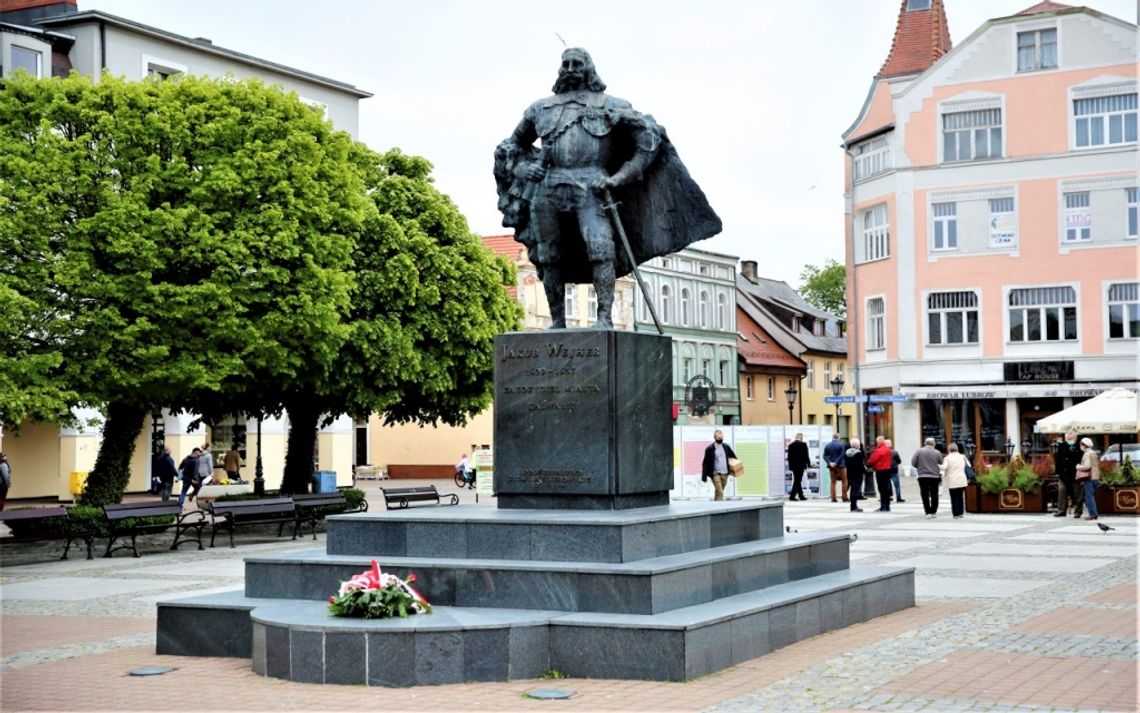 W tym roku mija 377 lat od założenia Wejherowa. Kwiaty i wystawa