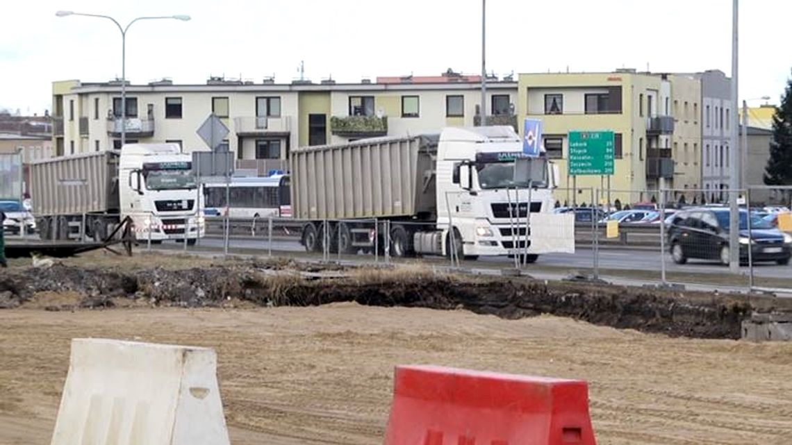 Węzeł Kwiatowa. Budowa parkingu wielofunkcyjnego. 