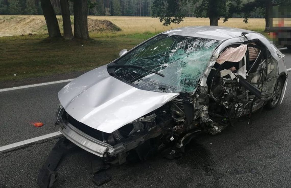Wypadek w Bożympolu Wielkim. Nie posiadał uprawnień do kierowania
