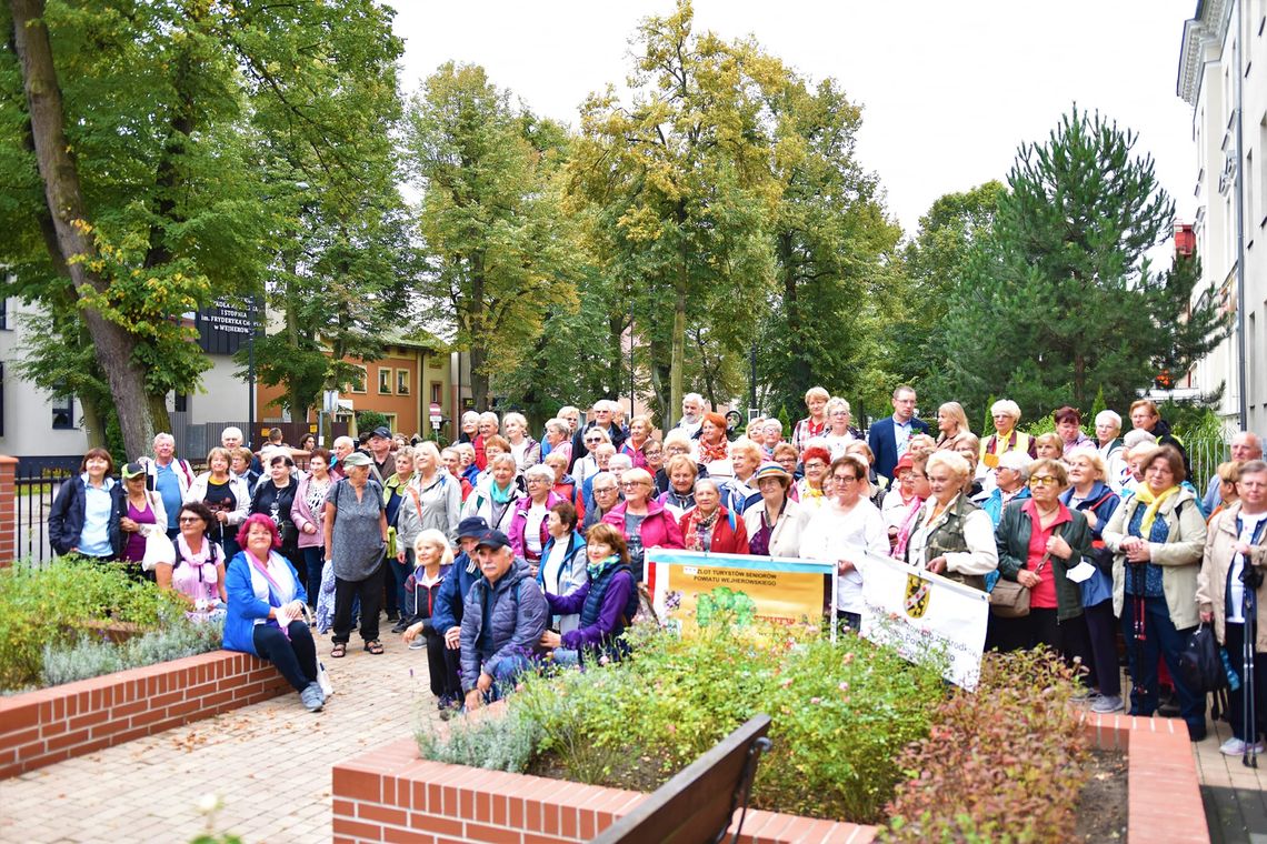 Zlot Turystów Seniorów. Stilo i wydmy Zlot Turystów Seniorów. Stilo i wydmy