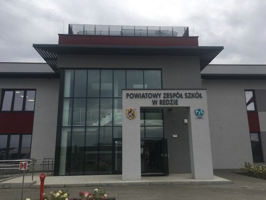 Powiatowy Zespół Szkół w Redzie